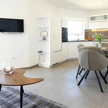 מאלינסקה Apartments Mary מראה חיצוני תמונה