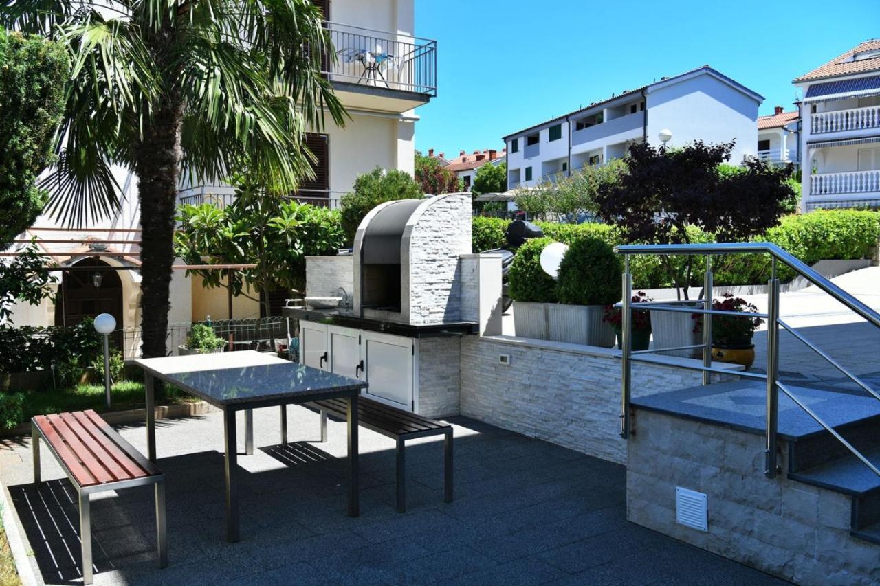 מאלינסקה Apartments Mary מראה חיצוני תמונה