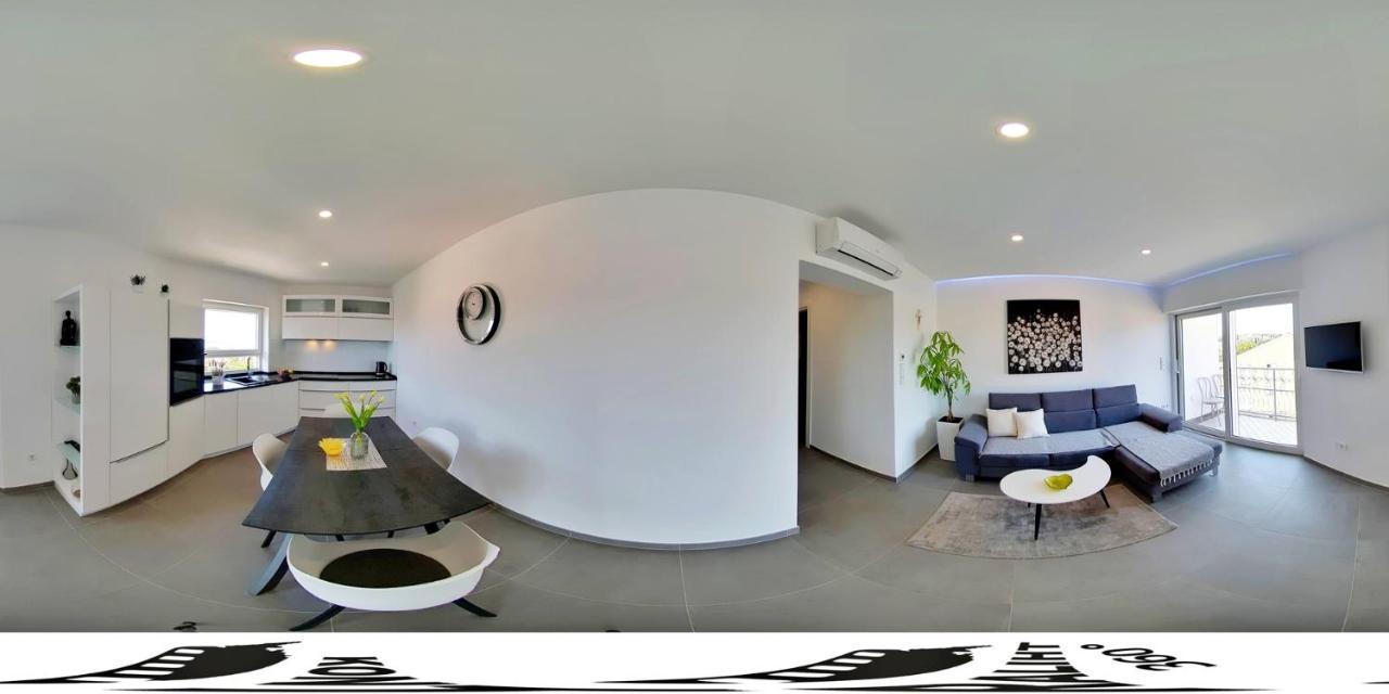 מאלינסקה Apartments Mary מראה חיצוני תמונה
