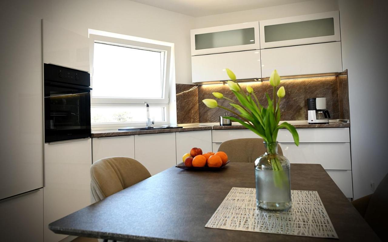 מאלינסקה Apartments Mary מראה חיצוני תמונה